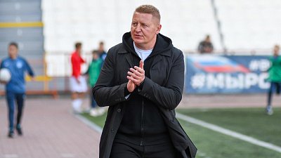 Виталий Панов покинул пост главного тренера футбольного клуба «Челябинск»