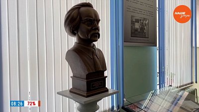 Грядка на полке в сюжете «Растим микрозелень»