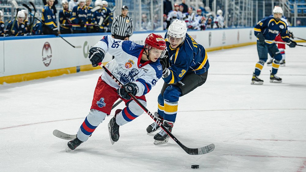 Два челябинских клуба вышли в полуфинал Студенческой хоккейной лиги