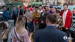 ЧТЗ впервые устроил экскурсию для слабослышащих студентов