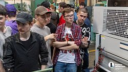 ЧТЗ впервые устроил экскурсию для слабослышащих студентов