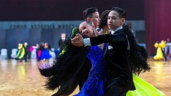В Челябинске открыли Кубок губернатора по танцевальному спорту