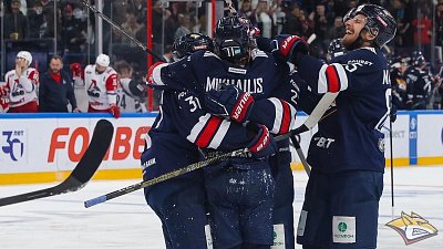 Хоккейный клуб «Металлург» выиграл второй матч у «Локомотива» в финале Кубка Гагарина