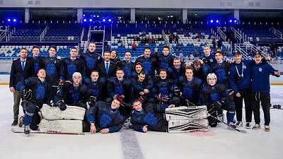 Хоккейная команда «Политехник» завоевала бронзу чемпионата СХЛ