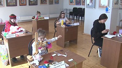 Юные рукодельницы соревнуются в Доме народного творчества