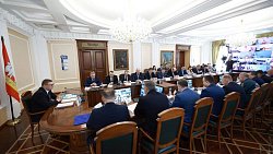 Алексей Текслер поручил обеспечить полную безопасность южноуральцев в майские праздники