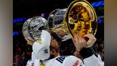 Алексей Текслер поздравил ХК «Металлург» с победой в Кубке Гагарина