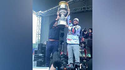 В Магнитогорск прибыли хоккеисты «Металлурга» с Кубком Гагарина