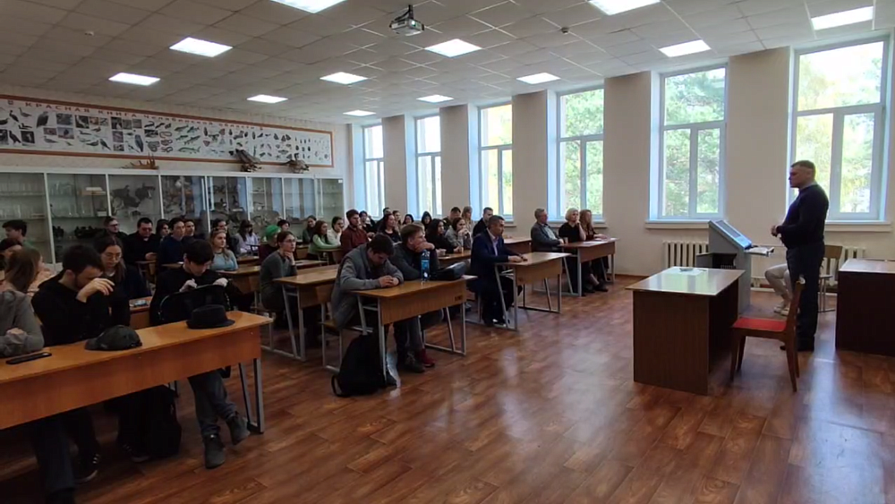 Будущим экологам Челябинска рассказали о трудоустройстве и любви к Родине