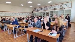 Будущим экологам Челябинска рассказали о трудоустройстве и любви к Родине