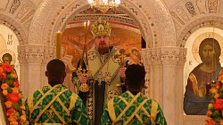 В Челябинске освятили крестильный храм кафедрального собора Рождества Христова