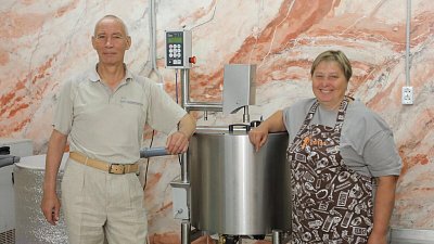 Семья из Миасса открыла собственную сыроварню