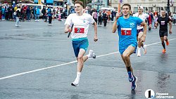 Студенты ЮУрГУ выиграли легкоатлетическую эстафету в Челябинске