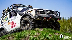 По кочкам и немаленьким бугорочкам — в Челябинске провели триал‑гонки