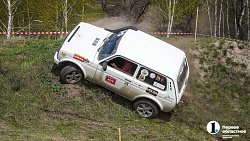 По кочкам и немаленьким бугорочкам — в Челябинске провели триал‑гонки