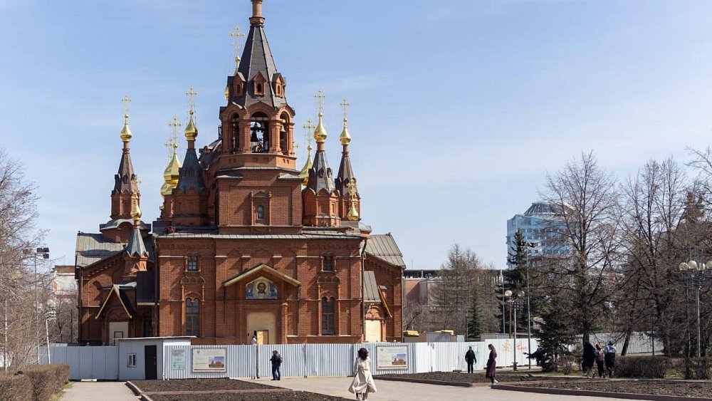 В Челябинске благоустроят аллею возле храма Александра Невского