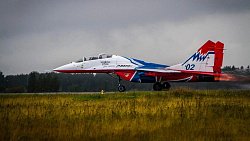 Высший пилотаж: показываем лучшие кадры авиагруппы «Стрижи»