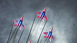 Высший пилотаж: показываем лучшие кадры авиагруппы «Стрижи»