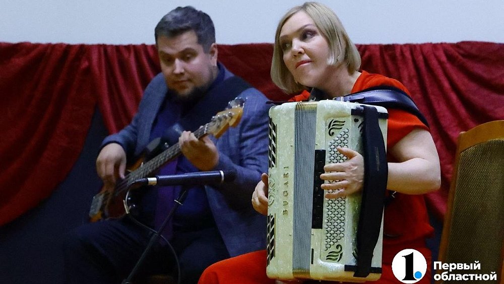 Тогда музыка идет к вам: артисты Челябинской филармонии приехали с концертом в военный санаторий Чебаркуля