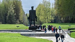 Журналисты Первого областного побывали на единственном в мире кладбище деревень