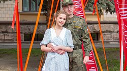 Челябинские студенты исполнили «Вальс Победы»