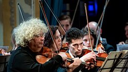 В Челябинске состоялся концерт с участием оркестра Мариинского и Большого театров