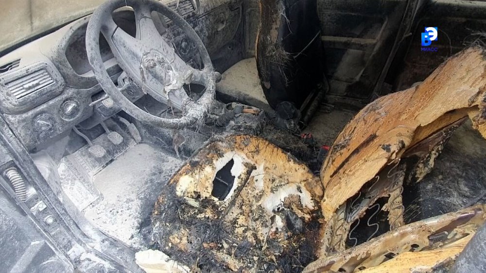 Бытовой конфликт привел к поджогу автомобиля