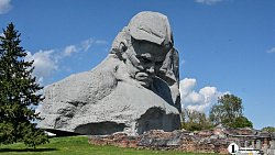 Брестская крепость — граница войны и мира