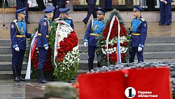 Праздничные мероприятия в честь Дня Победы начались в Челябинске с возложения цветов к Вечному огню