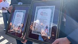 В Магнитогорске развернули гигантскую георгиевскую ленту