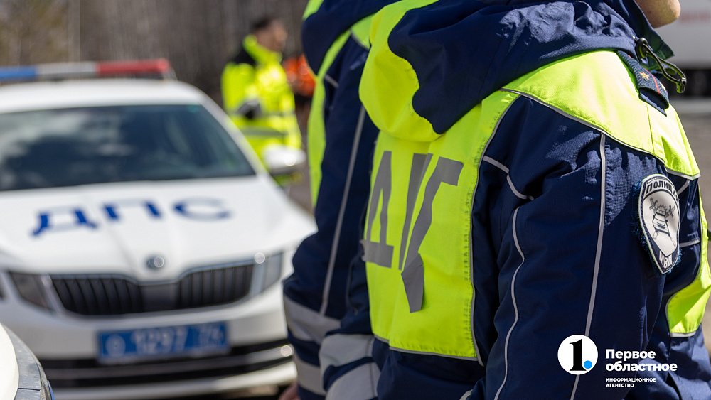 В Челябинске иномарка вылетела на тротуар и сбила двух пешеходов