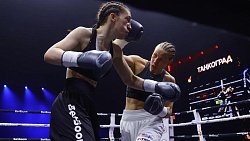 Андрей Стоцкий одержал победу в главном бою на вечере бокса «Танкоград» в Челябинске