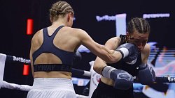 Андрей Стоцкий одержал победу в главном бою на вечере бокса «Танкоград» в Челябинске