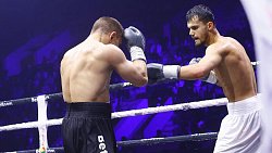 Андрей Стоцкий одержал победу в главном бою на вечере бокса «Танкоград» в Челябинске