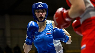 Четыре медали завоевали южноуральские спортсменки на первенстве России по боксу