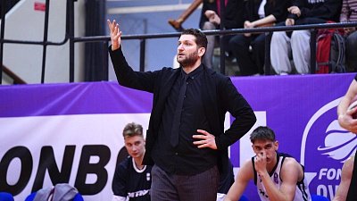 Баскетбольный клуб «Челбаскет» возглавил эмоциональный тренер из Грузии