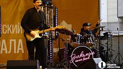 Браслеты из кольчуги, кровавые истории и рок-концерт: как челябинцы провели ночь в музеях