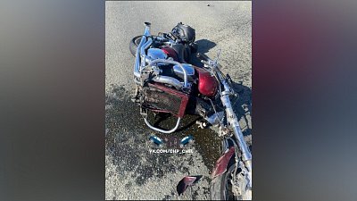 В Челябинске столкнулись легковушка и мотоцикл