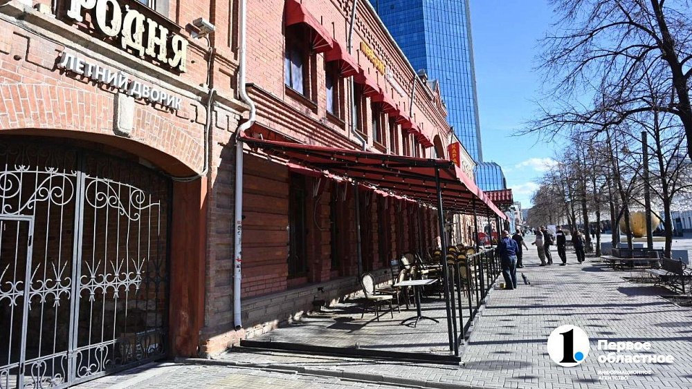 Госдума разрешила продавать алкоголь на летних верандах