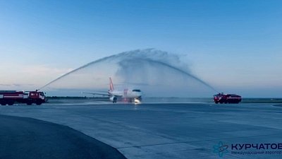 В Челябинском аэропорту встретили первый рейс из Минска