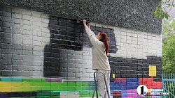 «Нужно наладить между нами связь»: в Челябинске создают первые в области граффити для незрячих