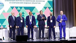 Алексей Текслер рассказал на экофоруме о высадке цветов на бывшей городской свалке Челябинска