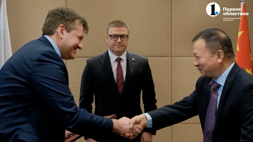 Алексей Текслер работает на выставке «Экспо» в Китае