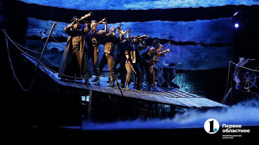Корабль-призрак пришвартовался в Челябинском Молодежном театре