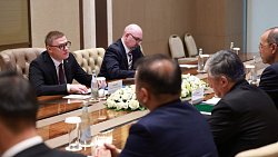 Алексей Текслер презентовал премьер-министру Узбекистана потенциал Южного Урала