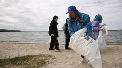 220 мешков мусора собрали волонтеры с пляжа Шершневского водохранилища в Челябинске