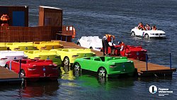 Прокат катамаранов работает в центре Челябинска