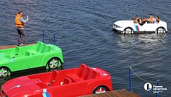 Прокат катамаранов работает в центре Челябинска