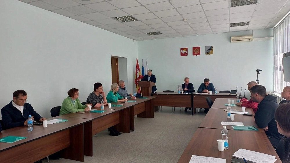 Совет депутатов Каслей в полном составе сложил свои полномочия