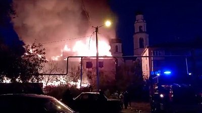 В Кыштыме около 5 часов ликвидировали возгорание в нежилом доме